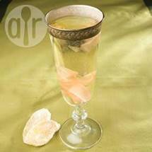 Foto recept: Champagnecocktail met gember